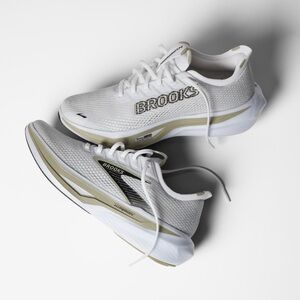 Brooks Hyperion 3 Running Shoe in White - 10 Men’s